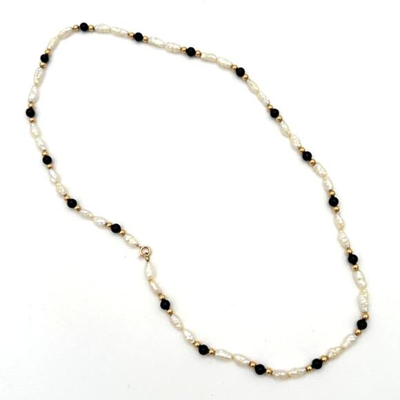 14k Yellow Gold Estate Freshwater Pearl and Black Onyx Necklace Vintage Estate - Picture 3 of 13